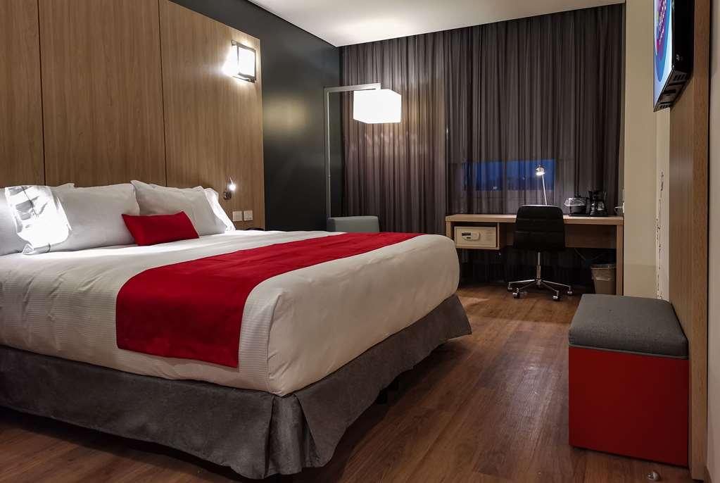 Ramada Encore By Wyndham Guadalajara Aeropuerto Las Pintas Cameră foto